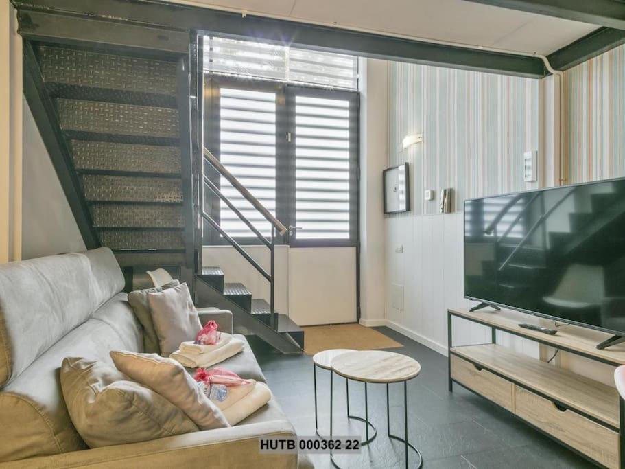 Alcam Futbol Pequeno Appartement Barcelona Buitenkant foto