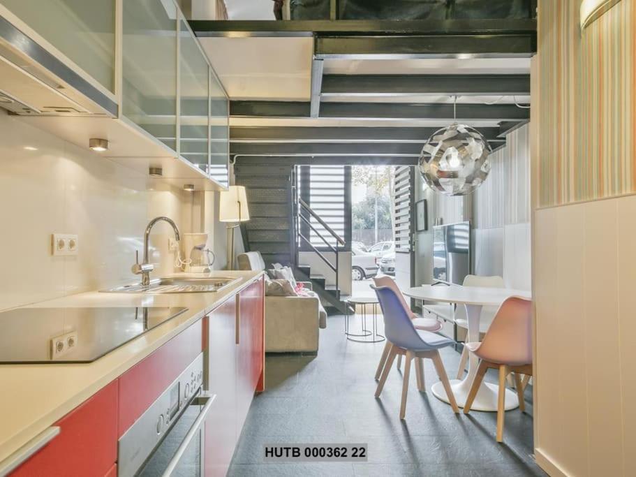 Alcam Futbol Pequeno Appartement Barcelona Buitenkant foto
